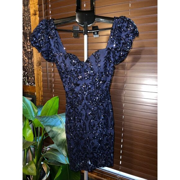 Windsor McKenzie Puff Sleeve Bodycon Sequin Mini Dress - Picture 1 of 5